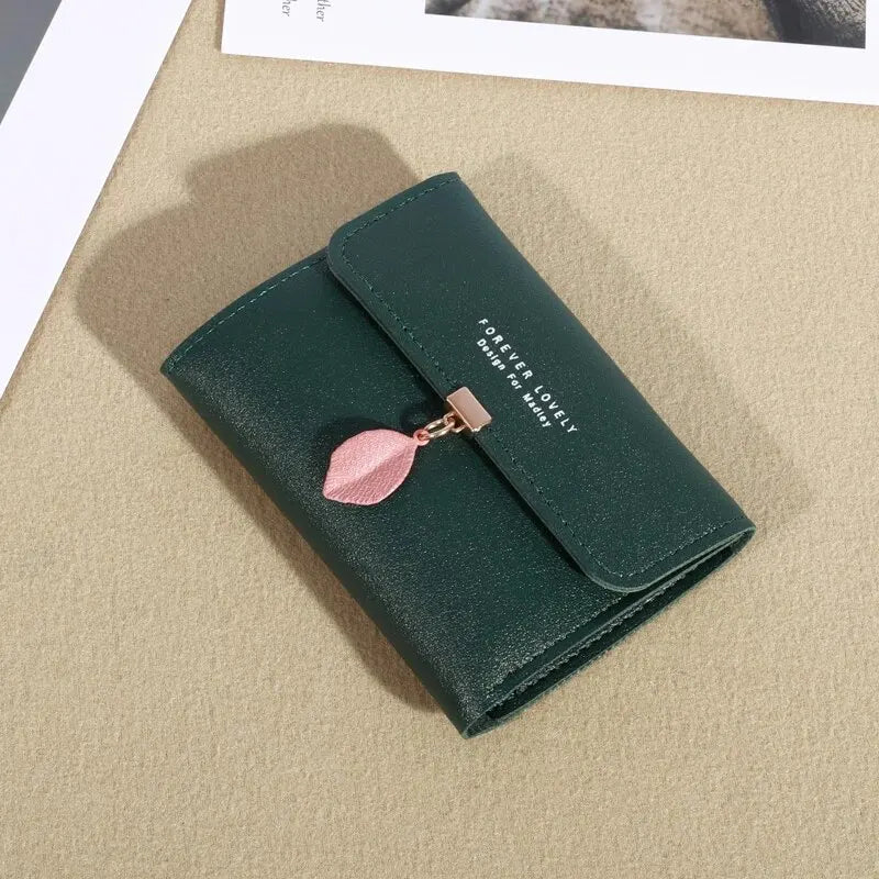 Sofía Valencia – Trifold Essence Edition | Cartera premium, compacta, elegante y funcional.