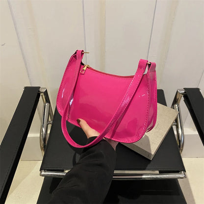 Elena Navarro – Retro Hobo Edition | Bolso de piel PU premium, elegante, versátil y atemporal