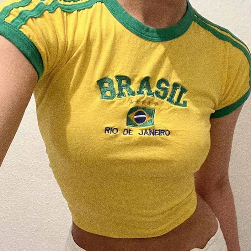 Conjunto estético Brasil Y2K – Grunge vintage | Conjunto brasileño, Y2K, recortado y moderno.