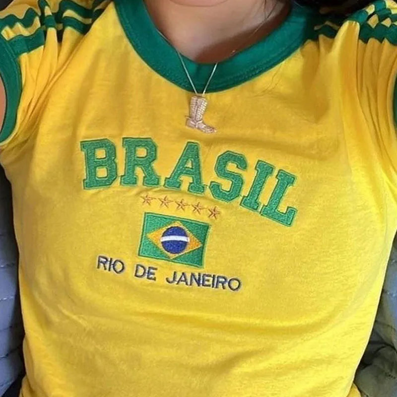 Conjunto estético Brasil Y2K – Grunge vintage | Conjunto brasileño, Y2K, recortado y moderno.
