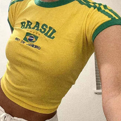 Conjunto estético Brasil Y2K – Grunge vintage | Conjunto brasileño, Y2K, recortado y moderno.