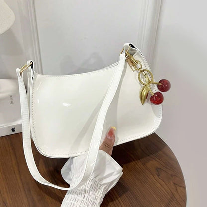 Lucía Cerezo – Cherry Charm Edition | Bolso de piel PU elegante, versátil y perfecto para el día a día