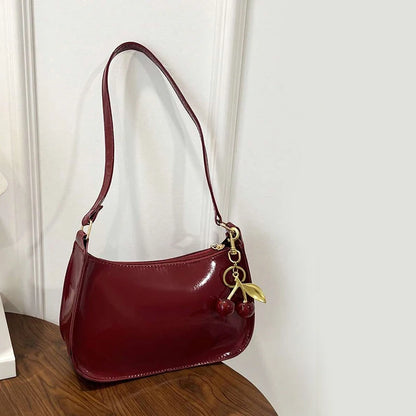 Lucía Cerezo – Cherry Charm Edition | Bolso de piel PU elegante, versátil y perfecto para el día a día