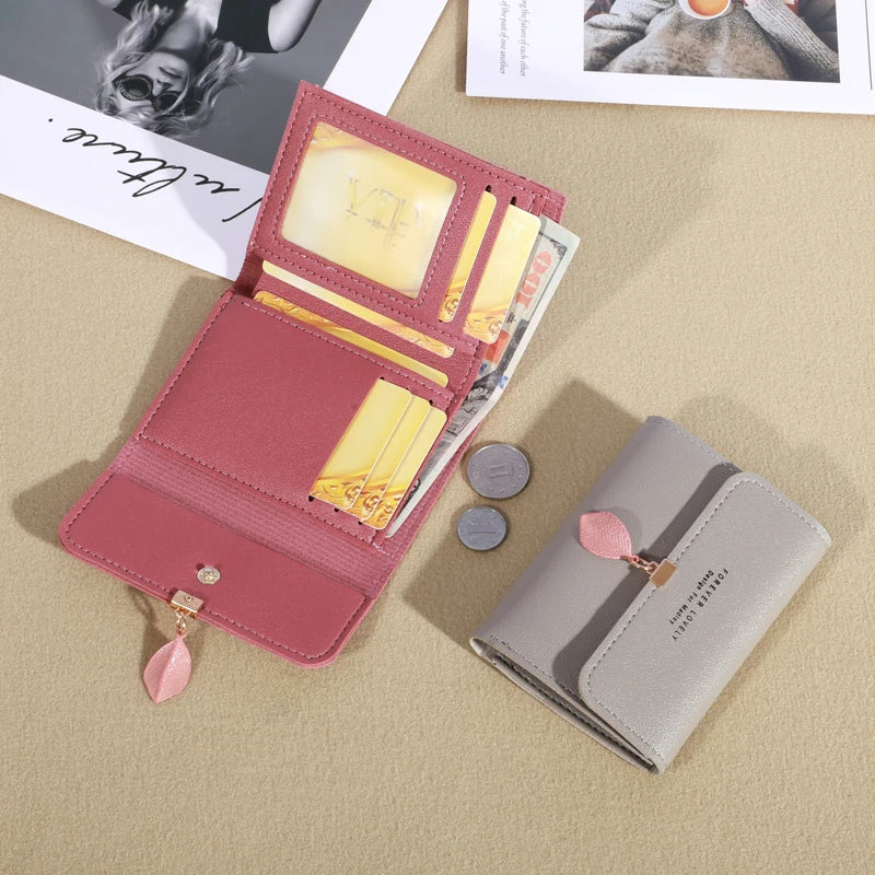 Sofía Valencia – Trifold Essence Edition | Cartera premium, compacta, elegante y funcional.