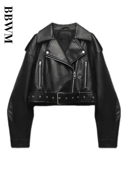 Valeria Noir – Moto Belt Edition | Chaqueta de cuero PU premium, estilo biker y corte oversize.