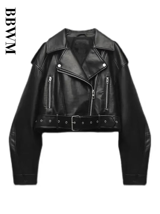 Valeria Noir – Moto Belt Edition | Chaqueta de cuero PU premium, estilo biker y corte oversize.