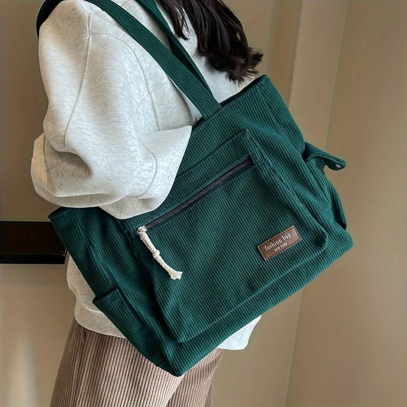 Clara Montblanc – Corduroy Urban Edition | Bolso de pana premium, amplio, funcional y estilo retro