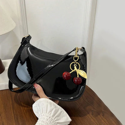 Lucía Cerezo – Cherry Charm Edition | Bolso de piel PU elegante, versátil y perfecto para el día a día